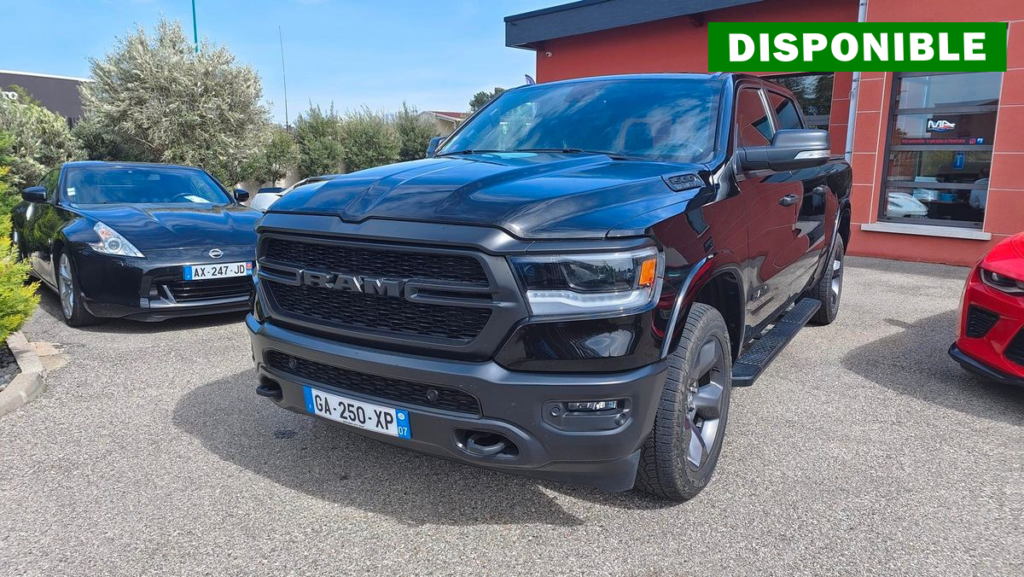 Dodge RAM 5.7 V8 Built to Serve 2020 vue avant