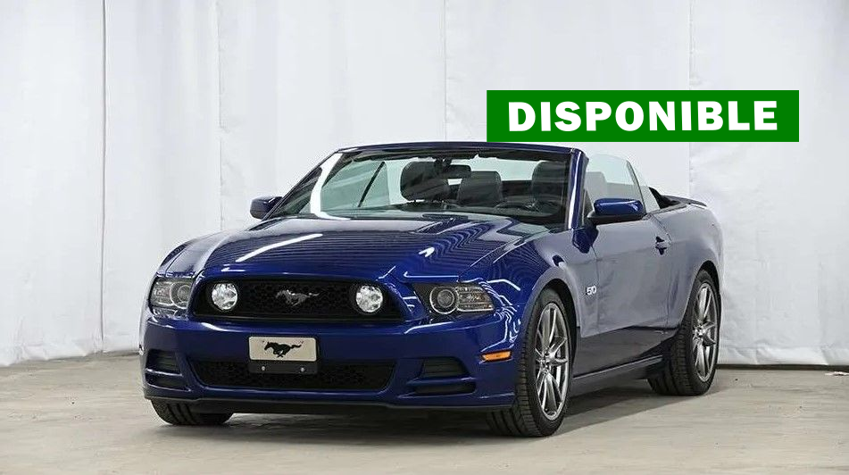 Ford Mustang 5.0 V8 GT Convertible vue de face